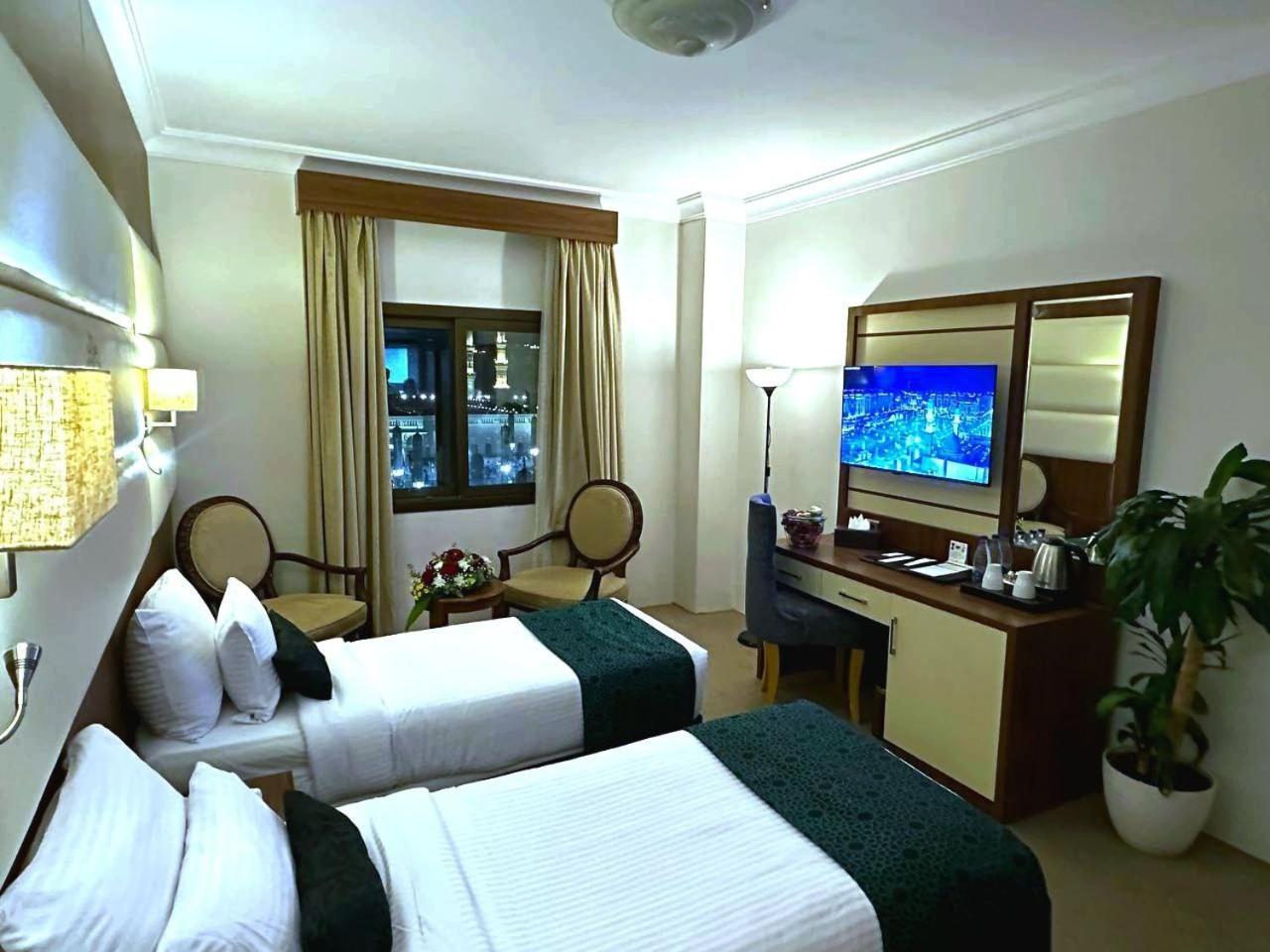 One Inn Hotel Medina Bagian luar foto